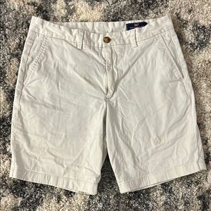 Vineyard Vines “Breaker Short” size 31